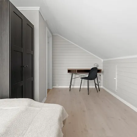 Spacious 5-bedroom In