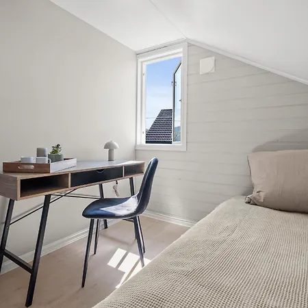 דירה Spacious 5-bedroom In